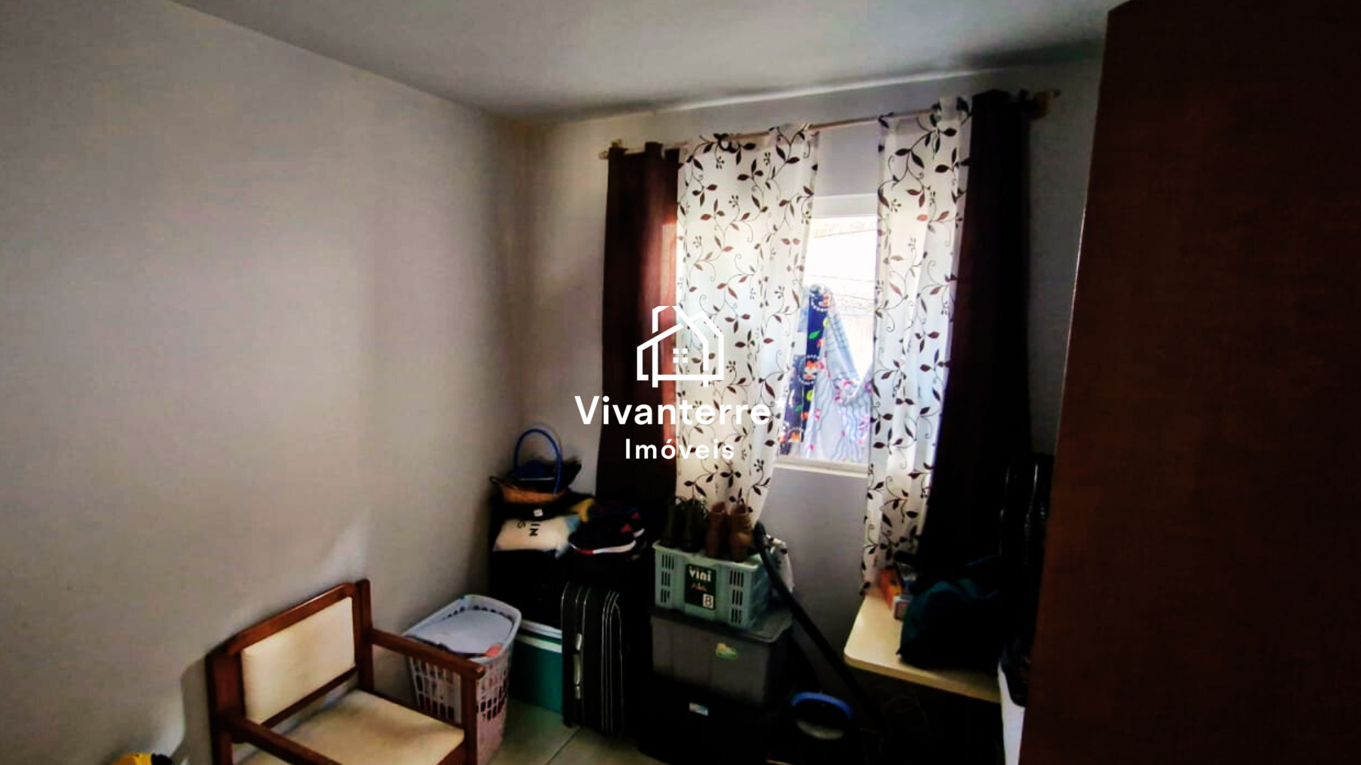 Casa à venda em Condomínio fechado, em Colombo no Bairro São Dimas