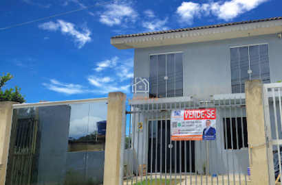 Excelente Triplex á Venda em Abranches